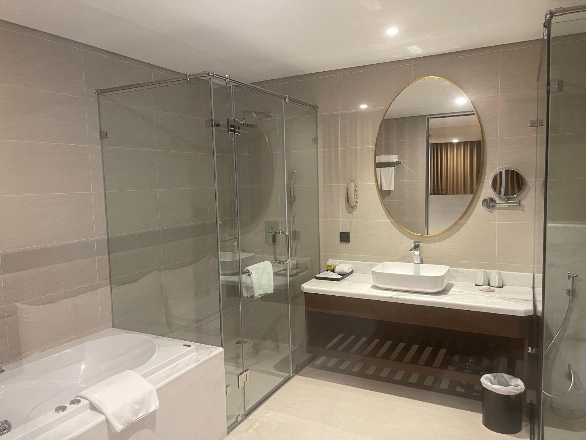 Muong Thanh Luxury Каобанг Экстерьер фото